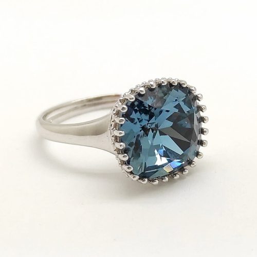 Kék köves látványos ezüst gyűrű